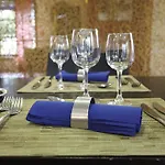 Kyriad Angers Sud Ponts-de-ce Hotel 3*