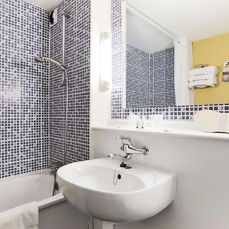 Kyriad Angers Sud Ponts-de-ce 3* Les Ponts-de-Cé