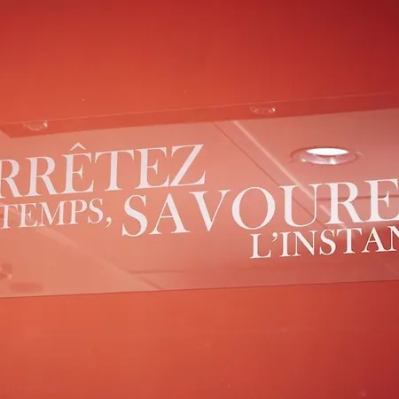 Kyriad Angers Sud Ponts-de-ce Hotell 3*