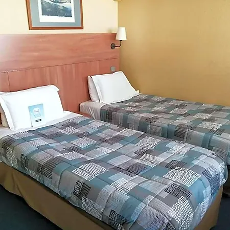 Kyriad Angers Sud Ponts-de-ce Hotel 3*