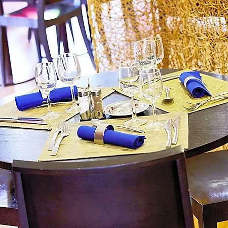 Kyriad Angers Sud Ponts-de-ce Hotel
