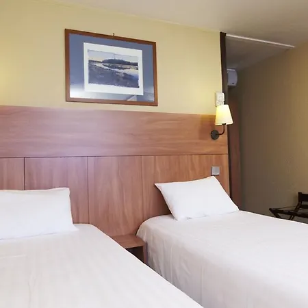 Hotel Kyriad Angers Sud Ponts-de-ce 3*