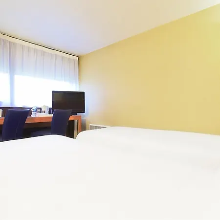 Hotel Kyriad Angers Sud Ponts-de-ce 3*