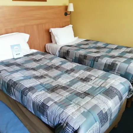 Hotel Kyriad Angers Sud Ponts-de-ce 3*