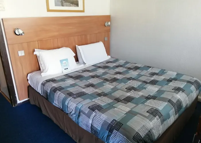 Kyriad Angers Sud Ponts-de-ce 3* Les Ponts-de-Ce