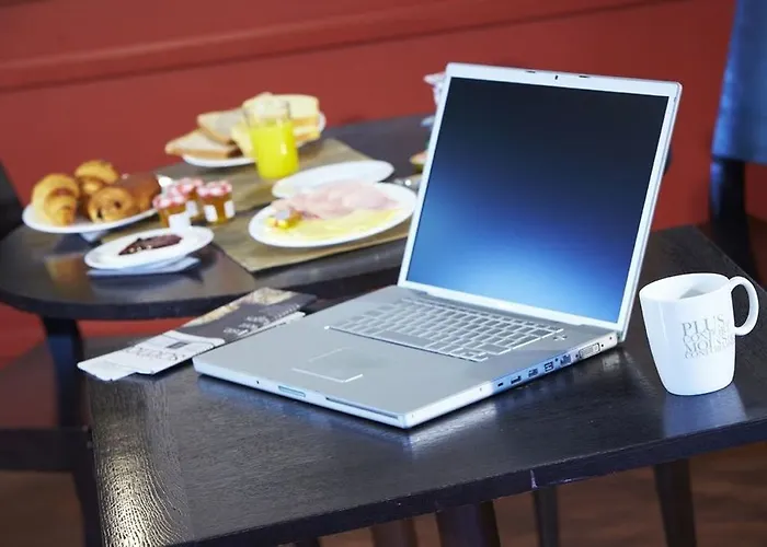 Hotel Kyriad Angers Sud Ponts-de-ce 3*