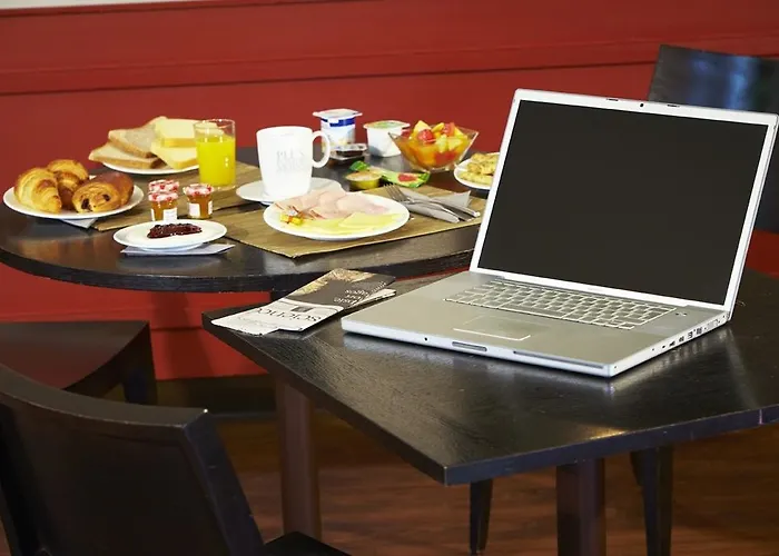 Hotel Kyriad Angers Sud Ponts-de-cé 3*