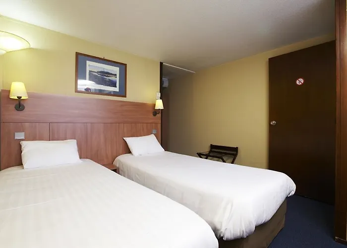 Kyriad Angers Sud Ponts-de-cé Hotel 3*