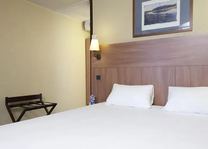 Kyriad Angers Sud Ponts-de-ce Hotel