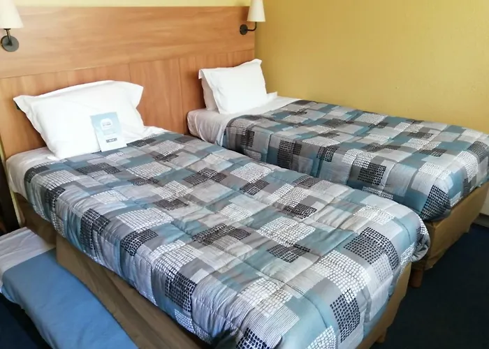 Hotel Kyriad Angers Sud Ponts-de-cé 3*